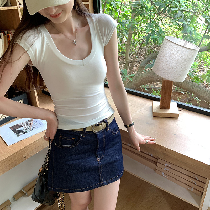 Korean Chic Chic Right Shoulder V Neck Slim Short-Sleeved T-Shirt for Women 2025 Summer New Style Super Nice Single Wear Top Korean Chic Chic Right Shoulder V Neck Slim Short-Sleeved T-Shirt for Women 2025 Summer New Style Super Nice Single Wear Top