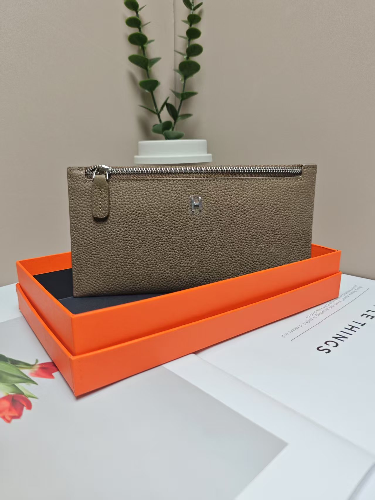Khaki wallet, box, genuine leather