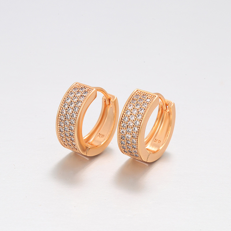 Xuping Europa y los Estados Unidos transfronterizos geométricos círculo de aleación de cobre moda incrustado aretes de gemas artificiales pendientes de orejas al por mayor mujeres