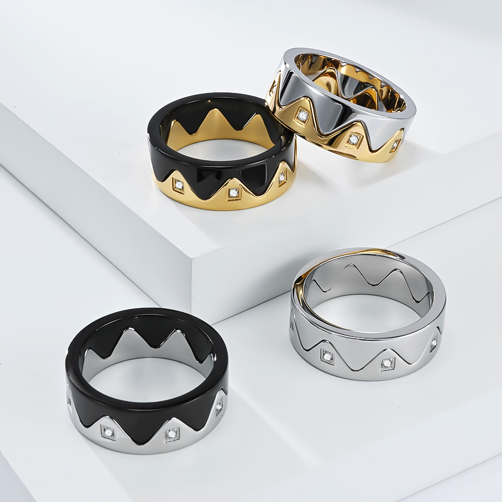 Bague couronne en acier titane avec diamants design créatif_voghion.com
