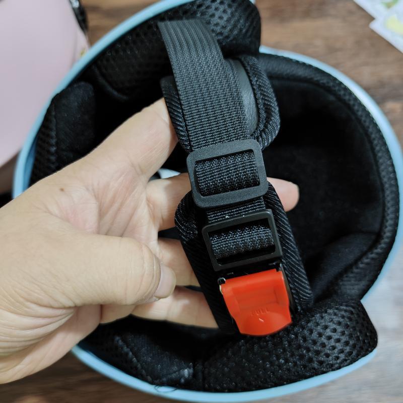 National standard 3C certification electric car adult universal battery car motorcycle safety anti-fall four seasons winter warm half helmet