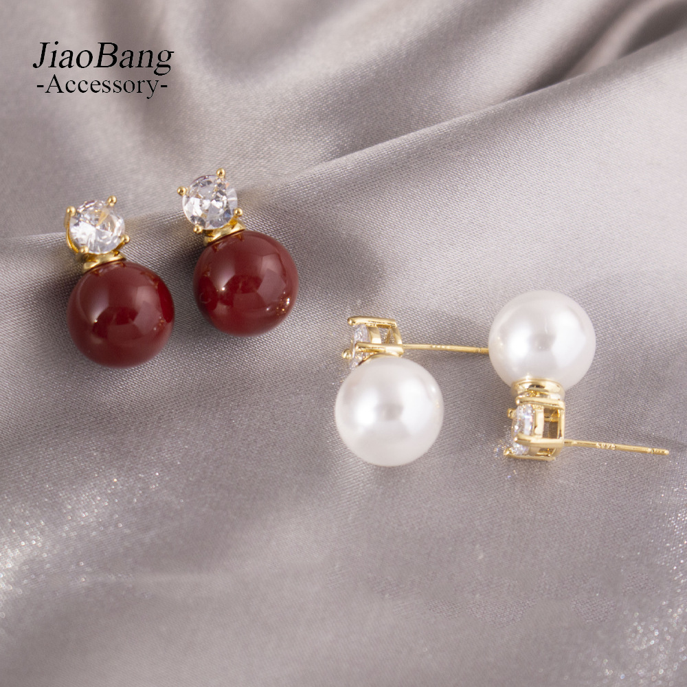 Retro elegant fashionable earrings with zircon from pearl