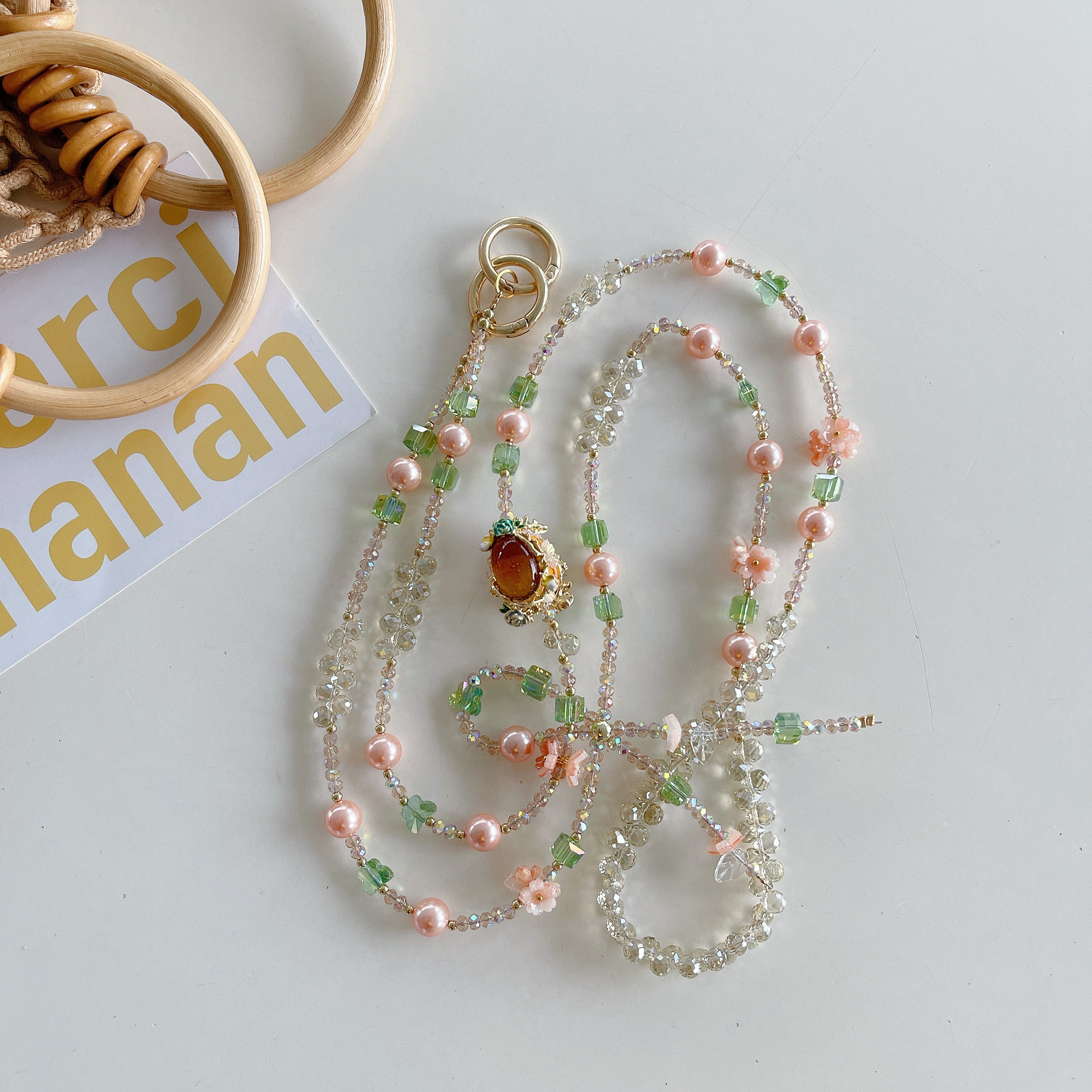 Cadena de teléfono móvil de alta gama hecha a mano boutique, cadena larga de cristal de lago femenino, cordón de teléfono móvil de moda, colgante de mensajero largo