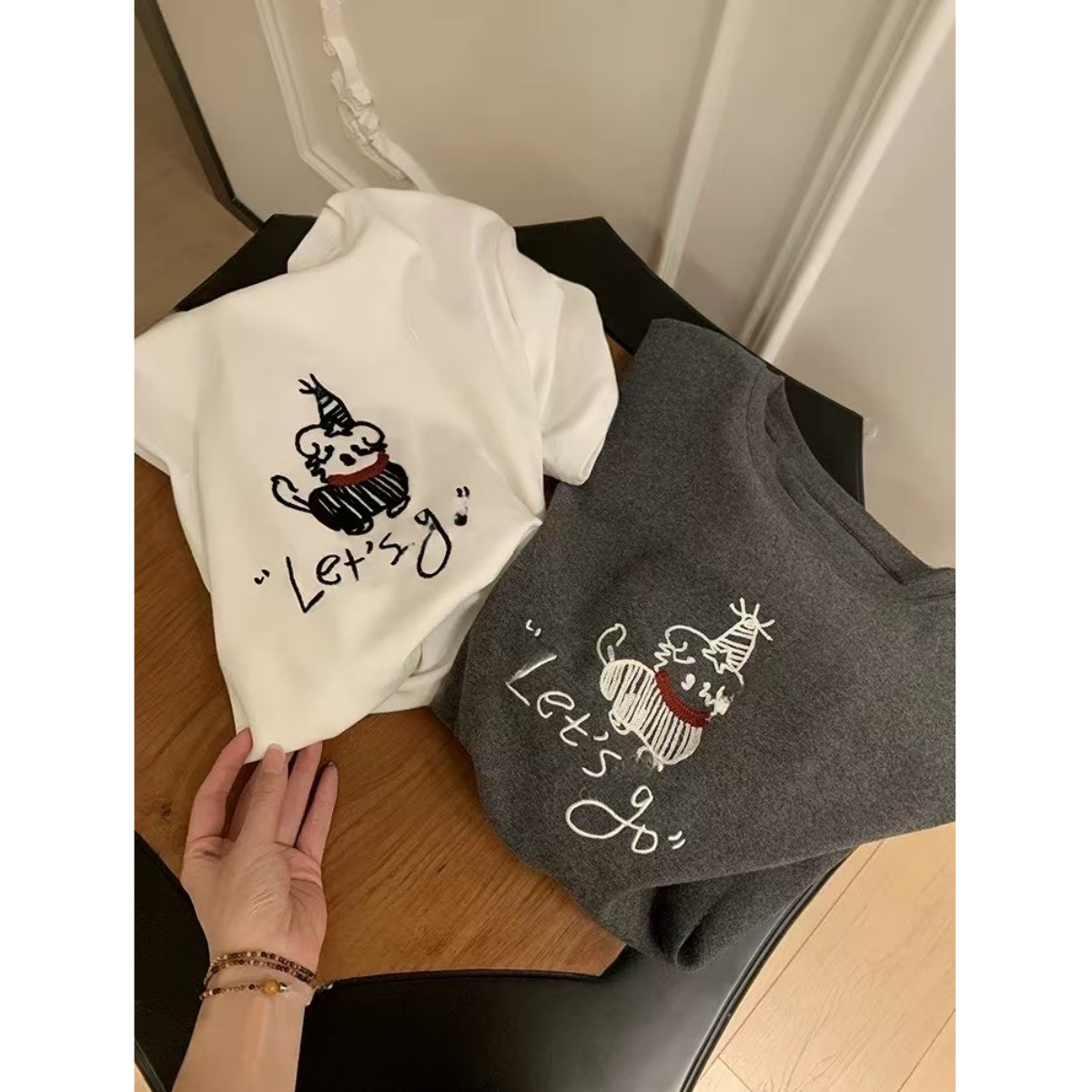 Tee Korean cute girly embroidered puppy cloud velvet base shirt spring and summer new top short sleeve T-shirt for women