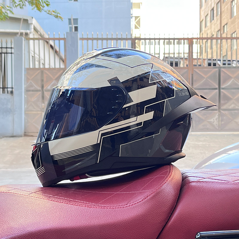 Casco de motocicleta Orz para hombres y mujeres, casco integral de verano con gran alerón trasero para todas las estaciones, certificado por DOT, transfronterizo.