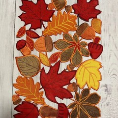 メーカーは刺繍を販売しています。