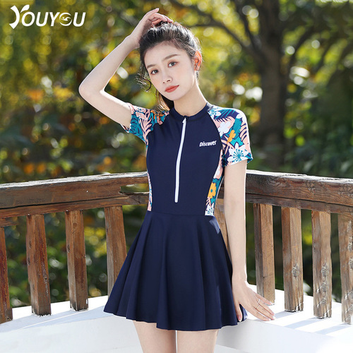 You swimsuit women's summer conservative belly-covering one-piece swimsuit  new seaside large size slim sexy swimsuit