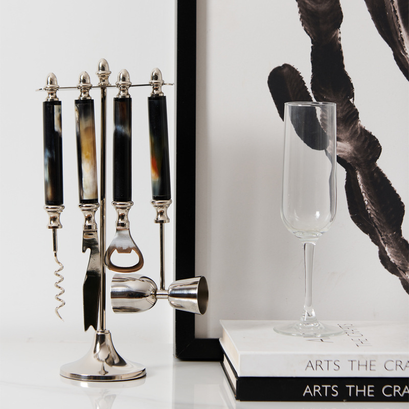 India importada abrazadera de botellas creativa hueso de buey colorido botella levantador modelo de sala de vinos decoración de mesa de comedor bar