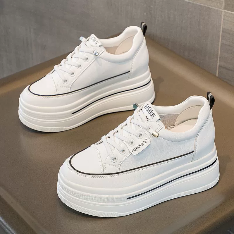 Маленькая мужичка внутренняя юбка 8cm дикая дышащая 2024 летом новая высокая толстая подошва s сосновая обувь