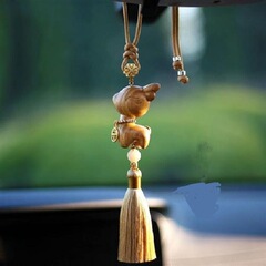 檀木一鹿平安小鹿自動車ストラップ車載好物車掛新車内吊りアクセサリーペンダント高級大気