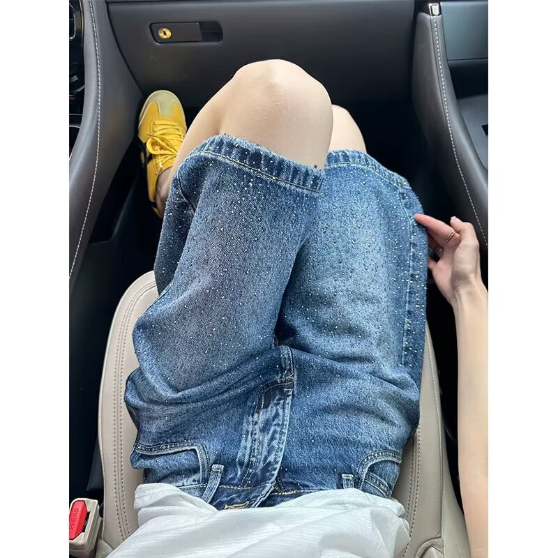 Vintage Blue Rhinestone Five-Point Denim Shorts for Women, Summer New Style, Plus-Size, High-Waisted, Slimming Straight Wide-Leg Mid-Length Pants Vintage Blue Rhinestone Five-Point Denim Shorts for Women, Summer New Style, Plus-Size, High-Waisted, Slimming Straight Wide-Leg Mid-Length Pants