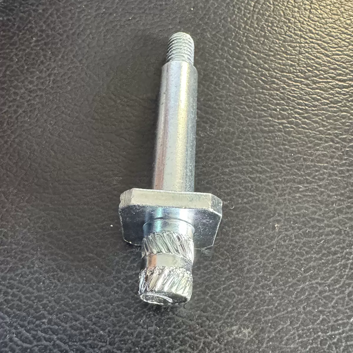 非标螺丝适用于美的空调压缩机安装M6螺栓预埋滚花螺丝