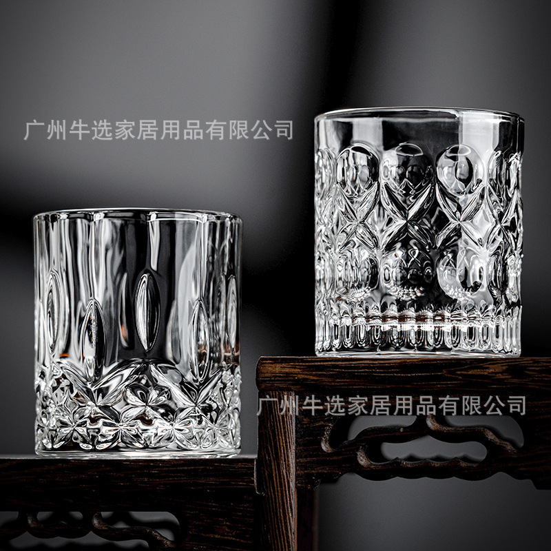 Phnom Penh 100ml Copa de vino blanco tallada Dos o dos tazas Hogar de lujo ligero tallado de vino blanco con un juego completo