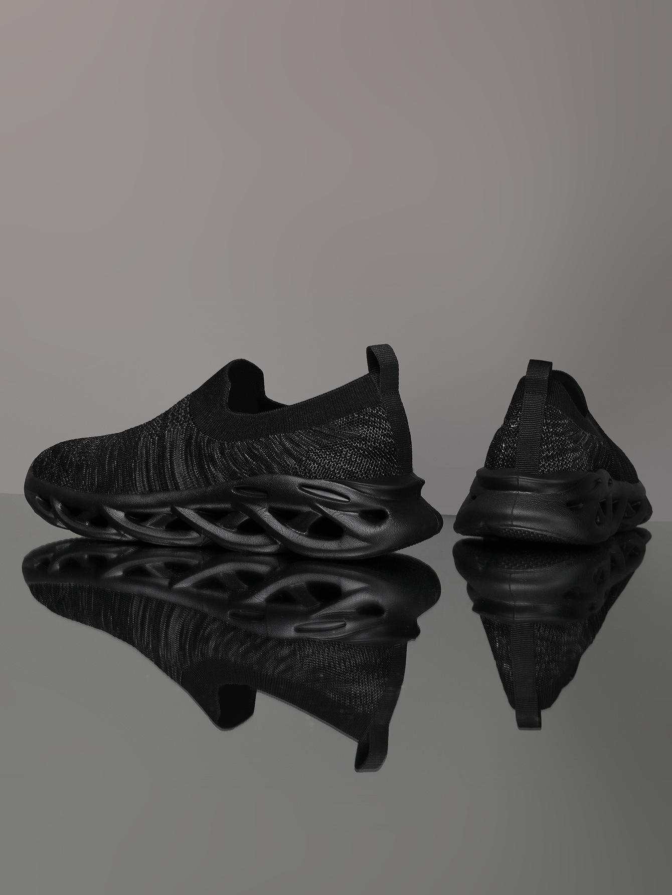 Outdoor-Wanderschuhe Einlagige Schuhe Sommersport Fliegengitterschuhe Atmungsaktiv Leichte Reise-Wandersockenschuhe mit weicher Sohle_voghion.com