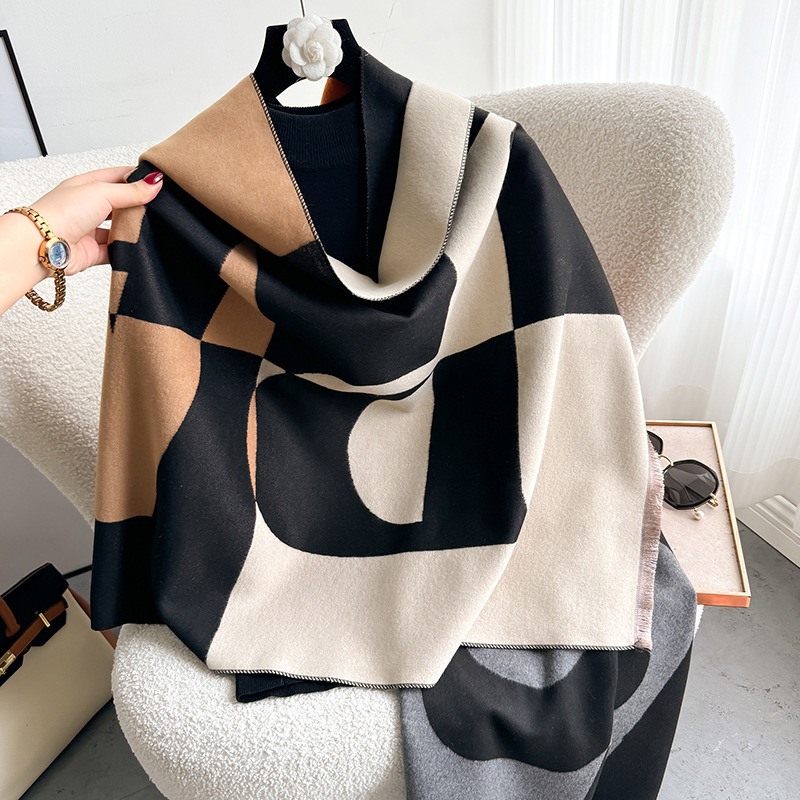 Women's Elegant Basic Color Block Viscose Fiber Scarf display picture 3