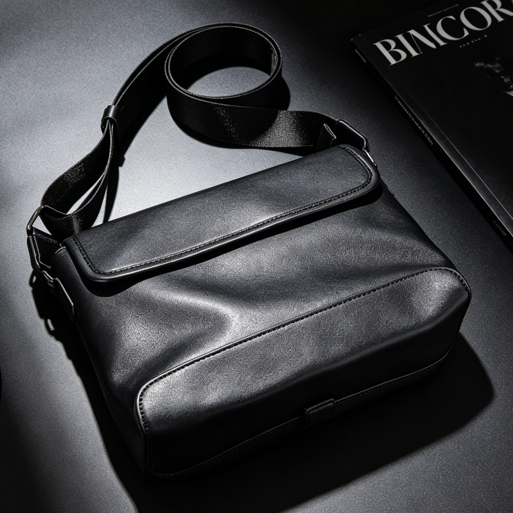 2026 New Trendy Men's Small Crossbody Bag, Leather Shoulder Bag, High-end Crossbody Backpack, Men's Bag, Crossbody Bag Wholesale