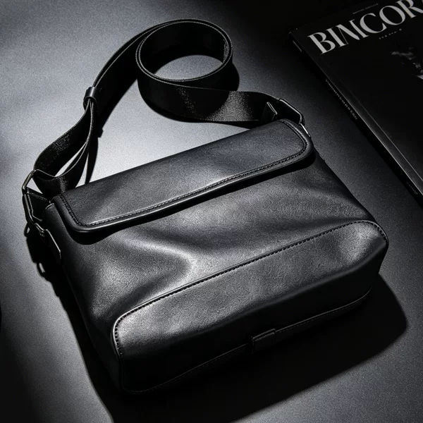 2026 New Trendy Men's Small Crossbody Bag, Leather Shoulder Bag, High-end Crossbody Backpack, Men's Bag, Crossbody Bag Wholesale