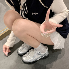 本革レース真珠オシドリカジュアル徳訓靴女性2025春夏新作小衆レトロ阿甘運動靴