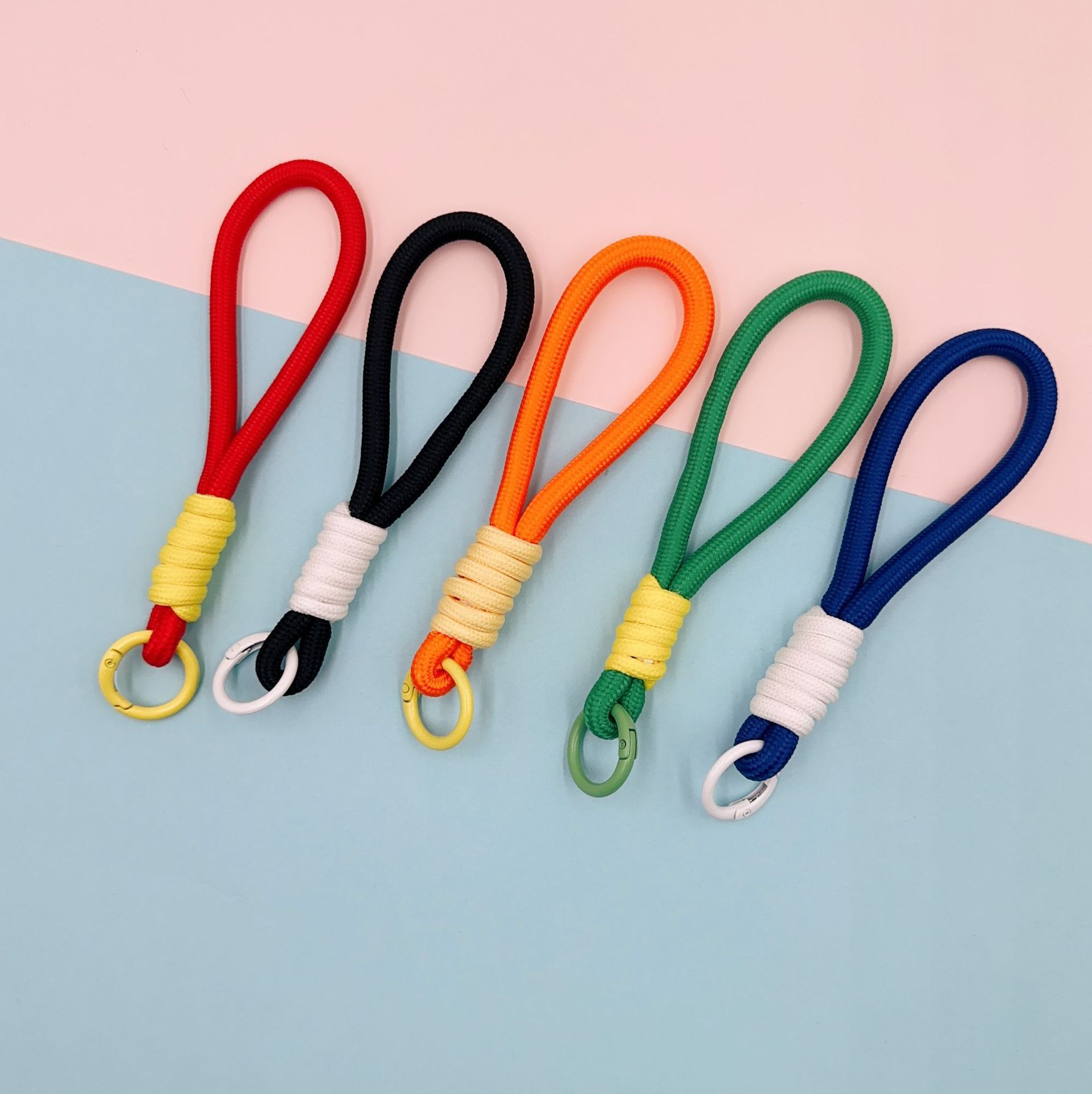 新款简约拼色手机挂绳公仔卡套登机牌书包钥匙扣防丢手腕绳手机链