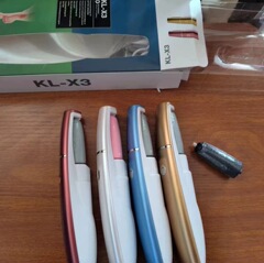 国境を越えた新型足磨き器電動死皮除去繭修理機多機能USB充電足ベルトライト
