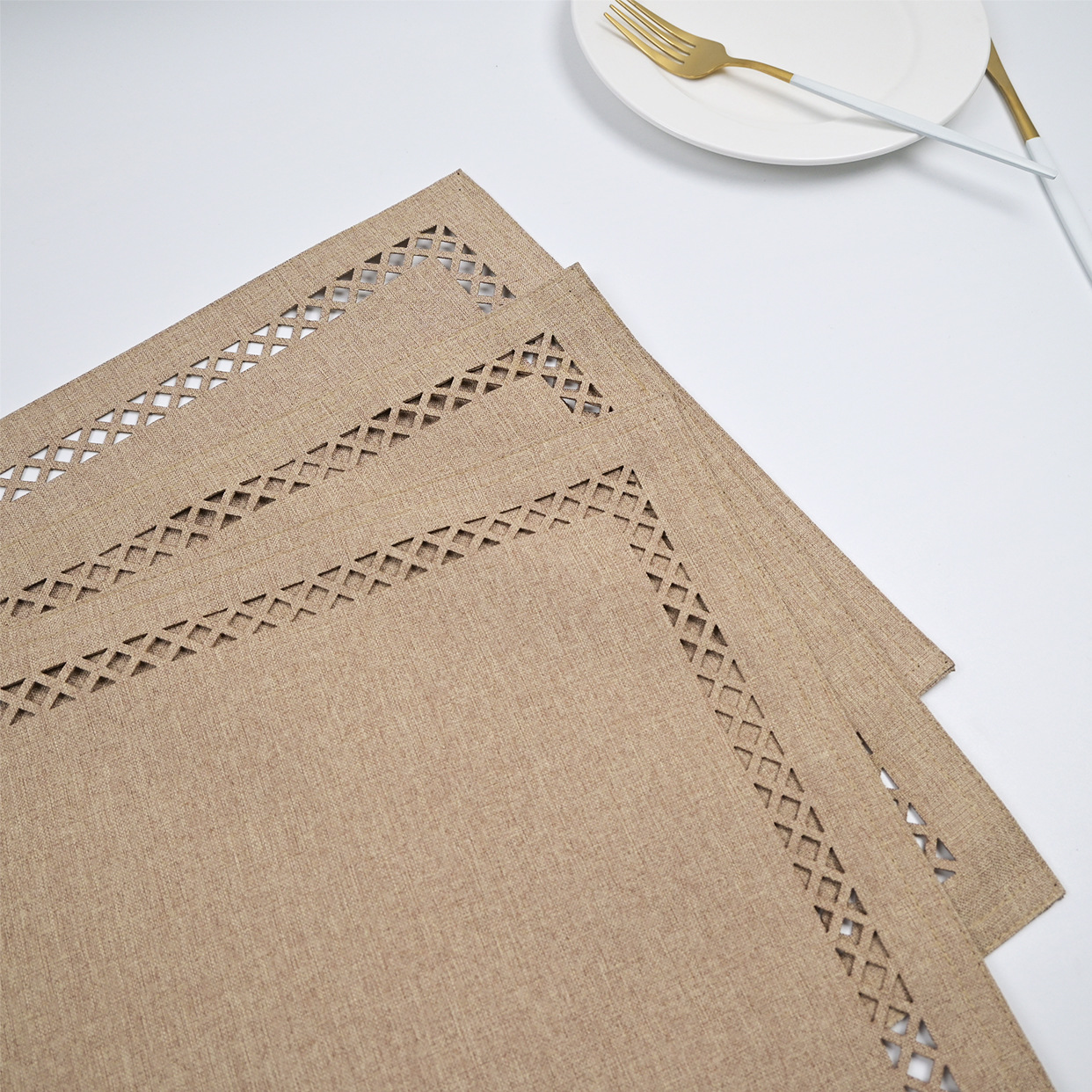 Nuevo alfombra de lino hueco cojín de tela de doble capa lavable antideslizante aislamiento térmico cojín de mesa cojín de taza cojín de hotel