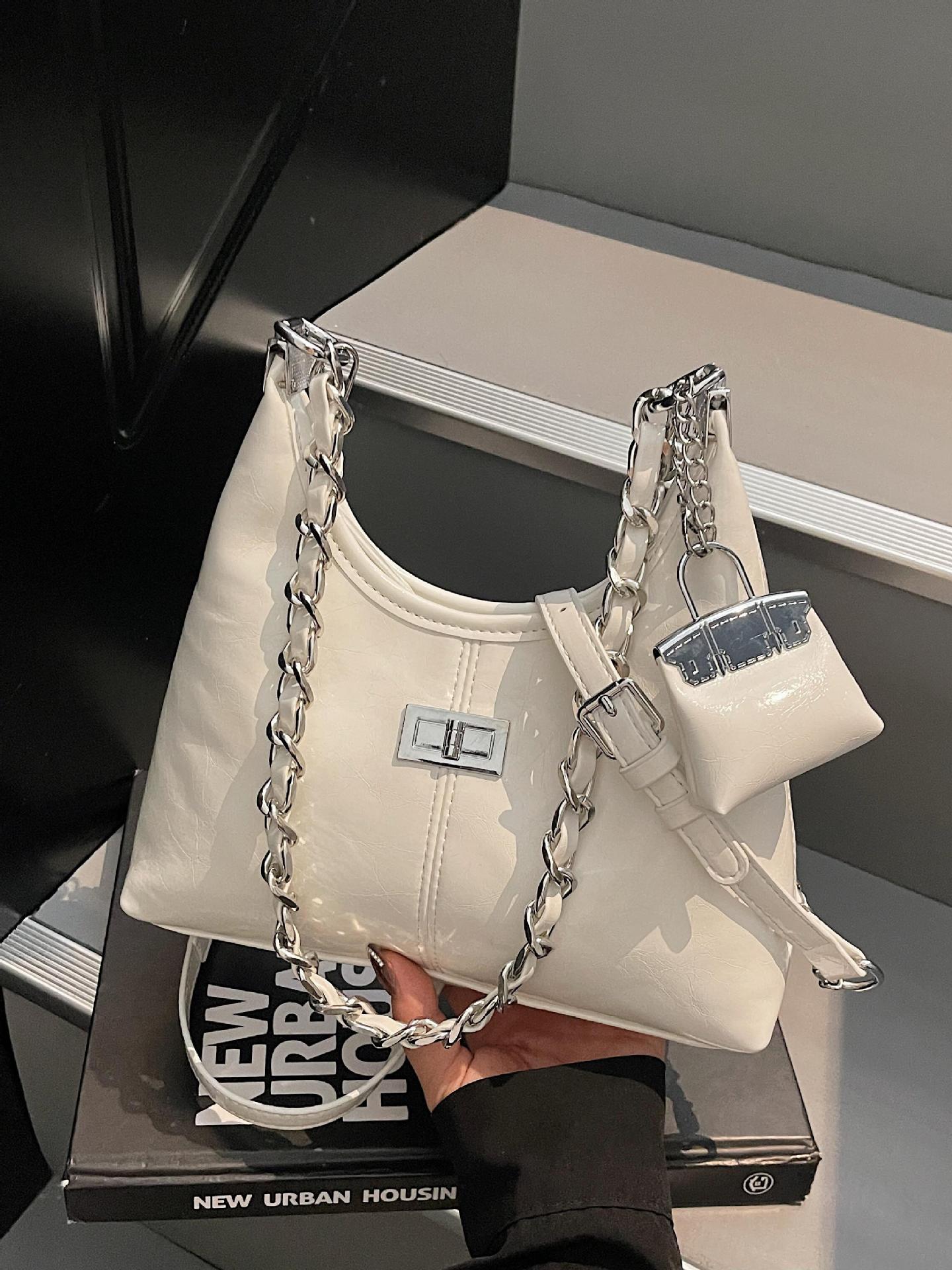 Cross-border super-fire nicho brazalete para mujeres 2025 nuevo bolso de bolsas