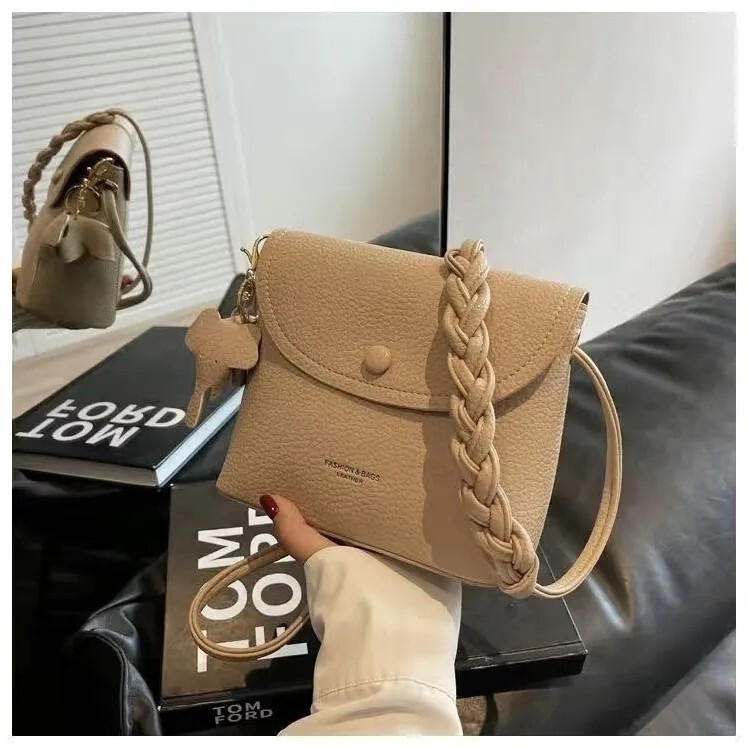 Small Bag for Women 2025 New Style Simple and Versatile Summer Shoulder Crossbody Bag with a Textured Korean-Style Bucket Bag in a Light Luxury Style