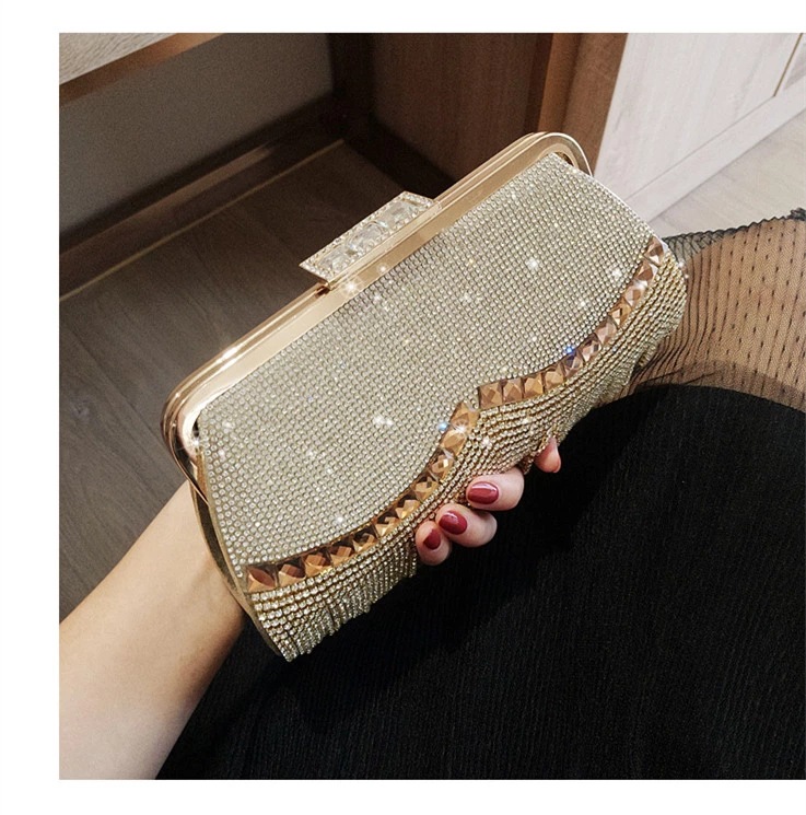 Black Gold Silver Pu Leather Solid Color Rhinestone Square Tassel Evening Bags display picture 3