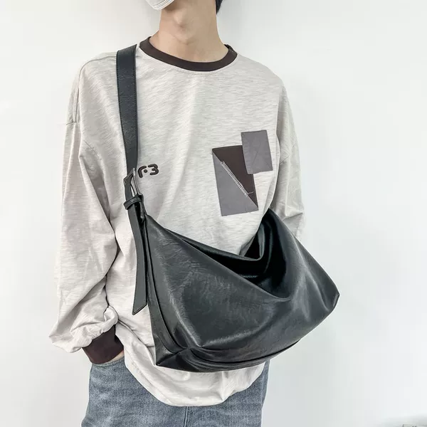 Fashion Solid Color Shoulder Crossbody Bag PU Tote Bag Soft Face Large Capacity Shoulder Class Commuter Bag Niche Crossbody Bag