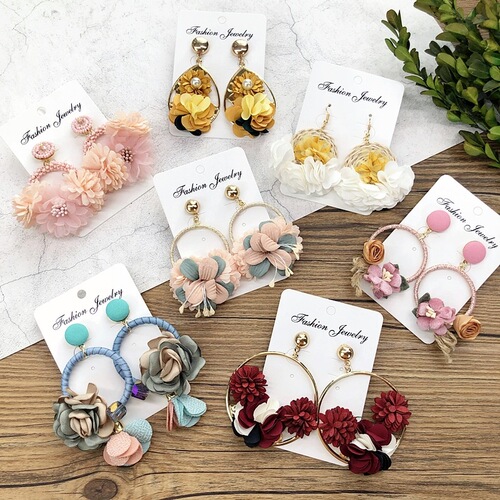 European and American retro handmade flower garland earrings, feminine personality, long vacation earrings, Korean fashion earrings