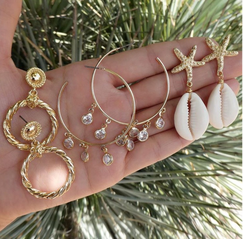 1 Jeu Décontractée Style Simple Rond Étoile De Mer Coquille Incruster Alliage Strass Boucles D'oreilles Boucles D'Oreilles display picture 1