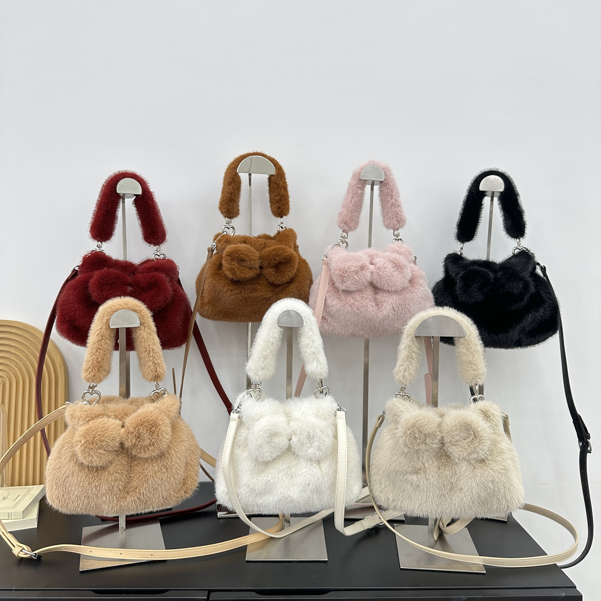 Shoulder Bag, New Plush Handbag For Autumn And Winter 2024, Fashionable And Popular Bow-knot Versatile Lady's High-end Crossbody Bag._voghion.com