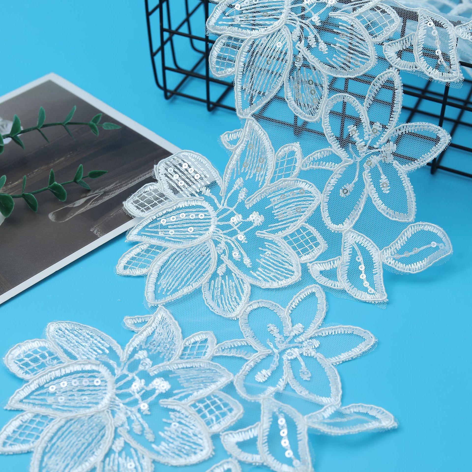 外贸车骨花边蕾丝童装 婚纱礼服女装头纱裙摆网纱服装装饰辅料现