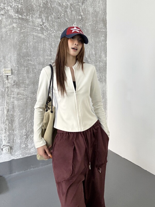 2025新款拉链圆领卫衣女显瘦高弹短款修身韩系运动上衣女秋季外套|undefined