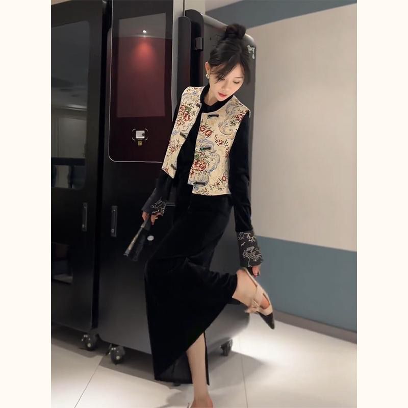 套装2025春秋新款设计感新中式国风盘扣马甲外套连衣裙两件套|undefined