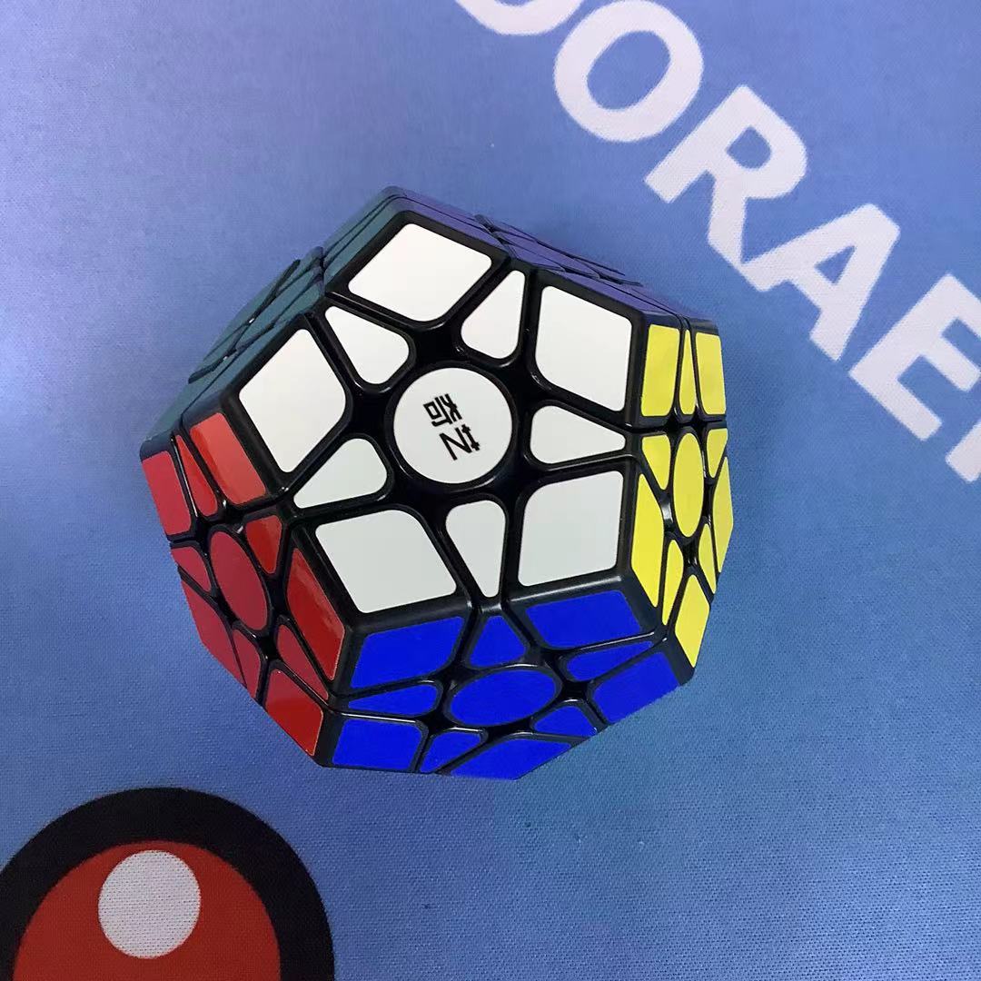 Pegatinas Qiyi 2345-Orden Cubo de Rubik pirámide Hoja de arce X cuadrado dorado movimiento Cuadrado redondo oblicuo cinco Cubo de Rubik redondo