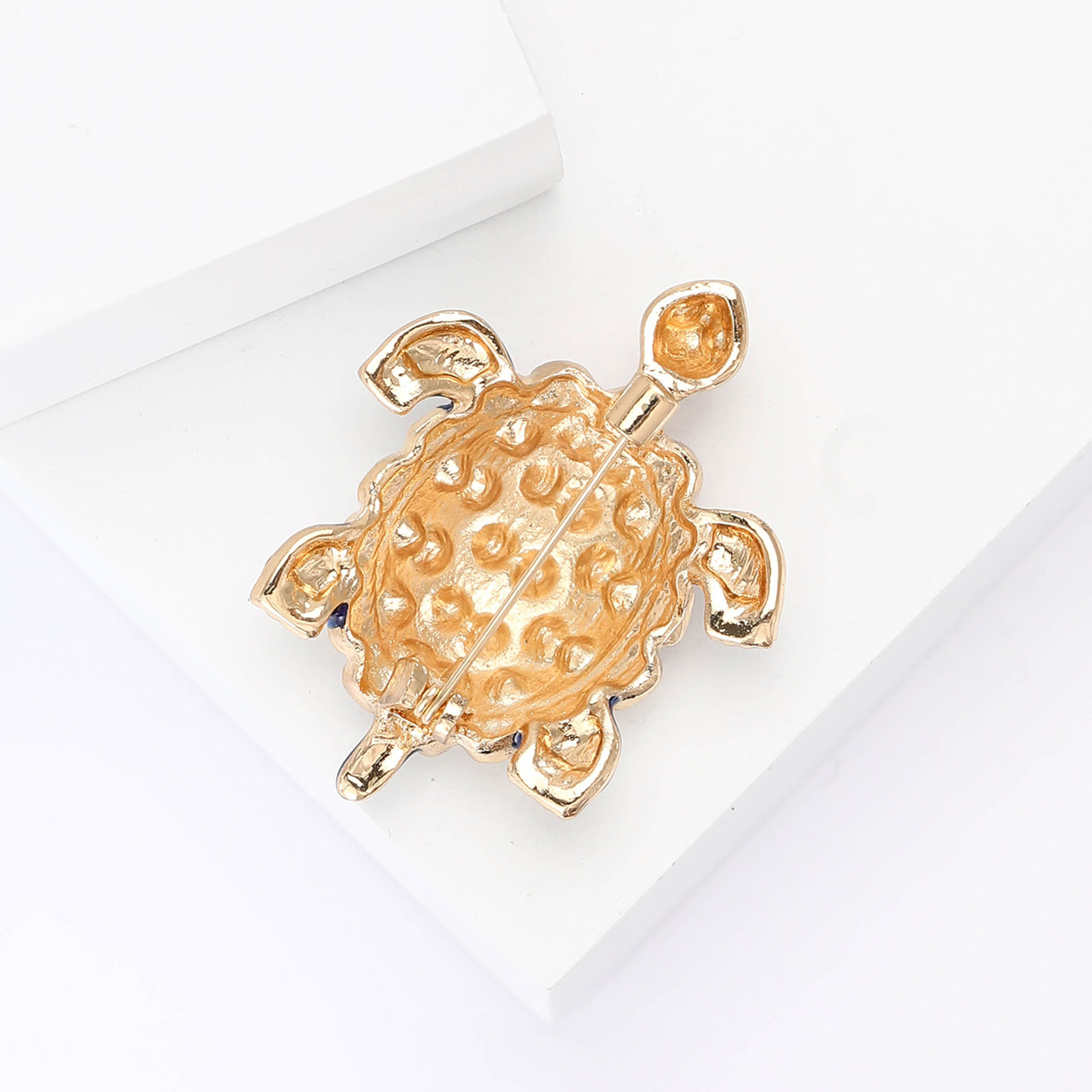 Cute, Retro Style Cute Retro Pin Tortoise Alloy Rhinestones Women's Brooches