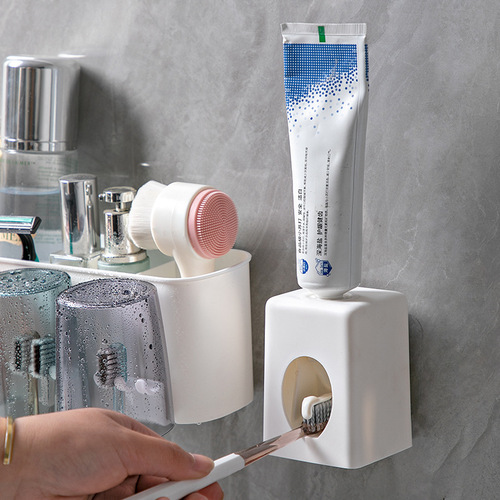 牙刷架套装免打孔壁挂牙膏挤压器刷牙漱口杯子卫生间收纳盒置物架