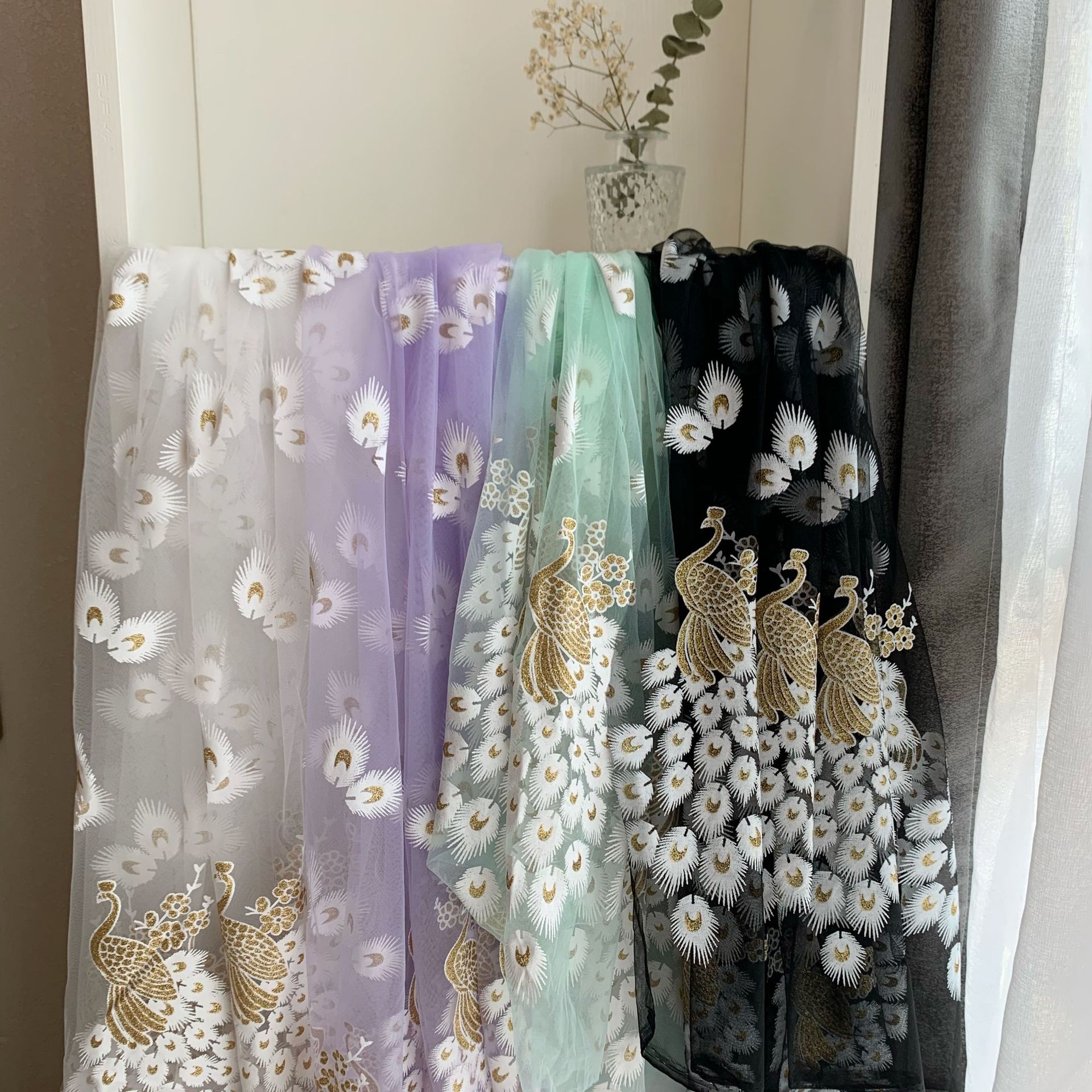 Colocación bilateral pegamento polvo de impresión bronceado malla Flor del Pavo Real capa hilo ropa para niños Hanfu Lolita tela suministro directo
