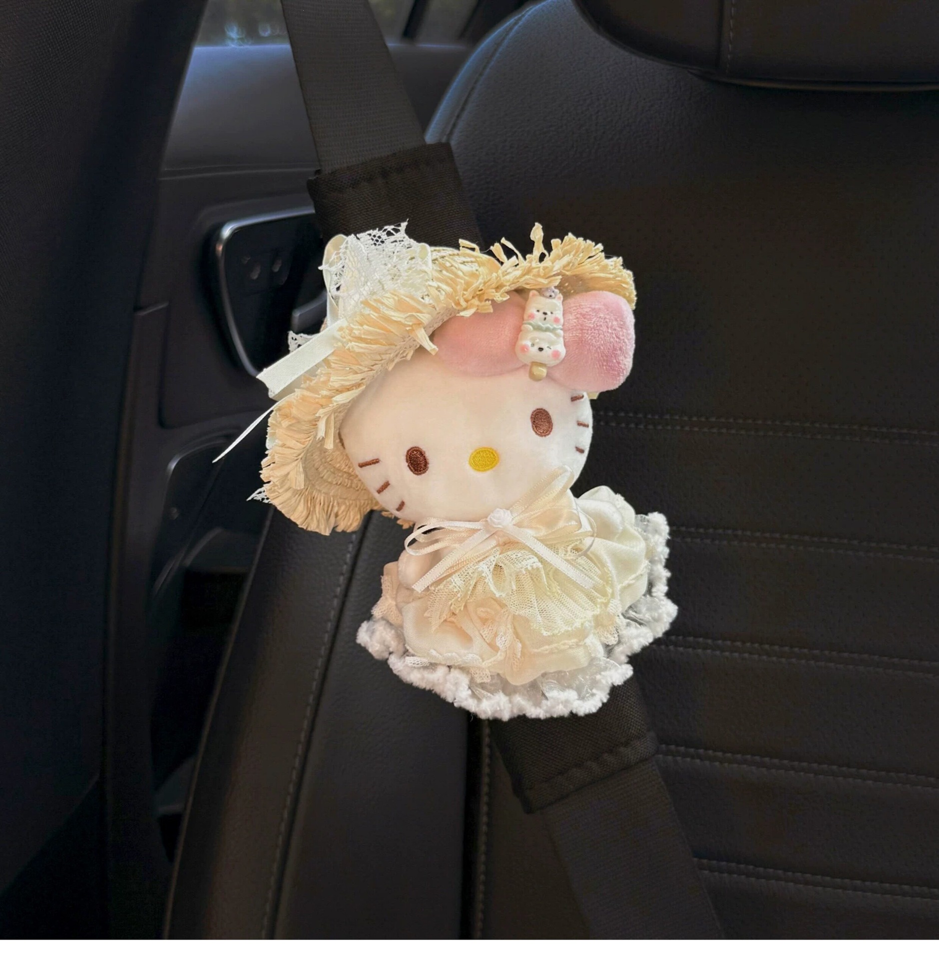 Cute Kitty Car Seatbelt Shoulder Pads Car Interior Seatbelt Decoration Anti-Wear Clothing Couple Set for Women