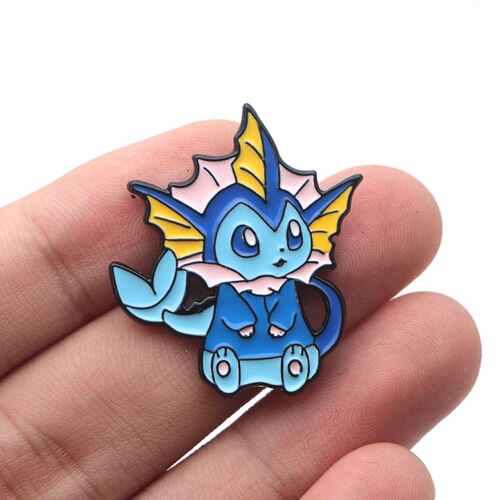 Japanese comics, European and American cute adventure cartoons, brooches, clothing, alloy pins, hats, scarves, badges, pendants, accessories