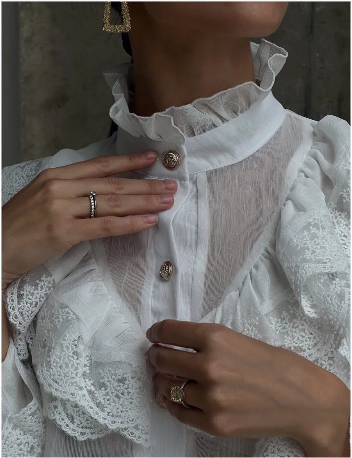 Camicia elegante donna in chiffon e pizzo con collo a listino_voghion.com