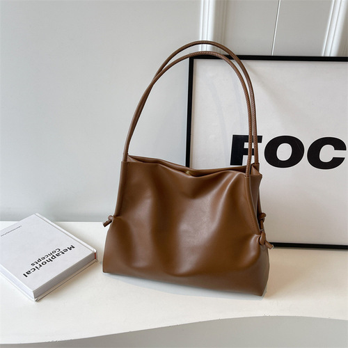Gentle tote bag for women 2024 new large-capacity shoulder bag with a sense of foreign style for college students, commuting bag for class, female bag