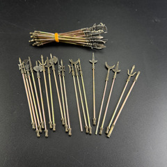 十八種類の兵器の置物は三国の金属兵器の模型を卸売りします。