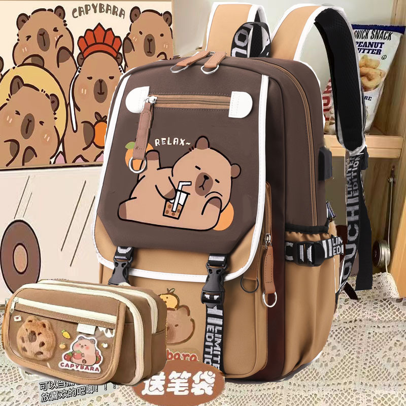 옆으로 누워있는 카피발라