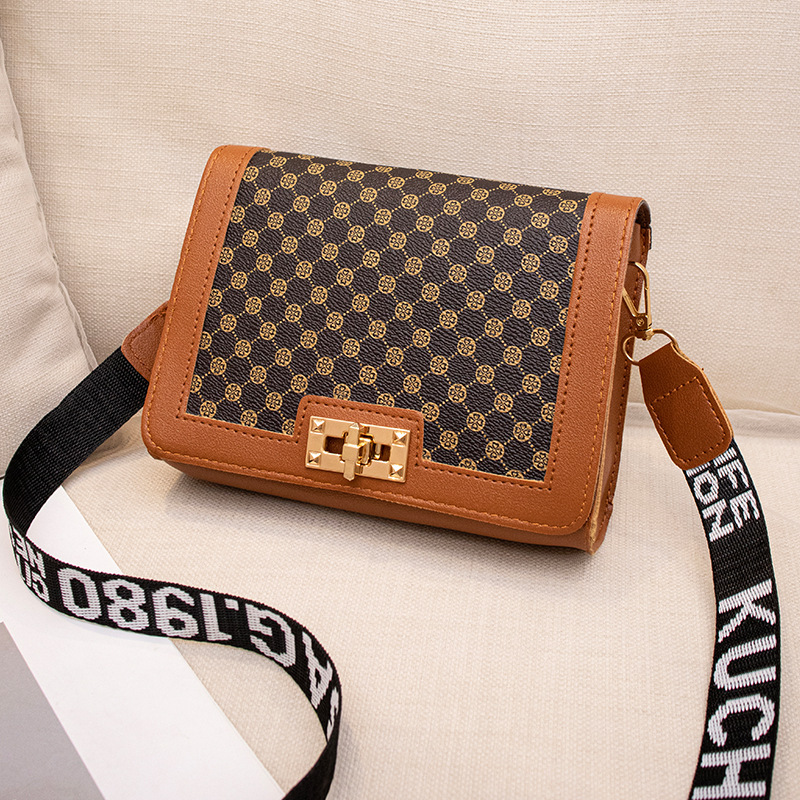 Bolsas de mujeres de comercio exterior 2024 nuevas bolsas de damas de moda impresión de cerradura bolsas de color de contraste image 11