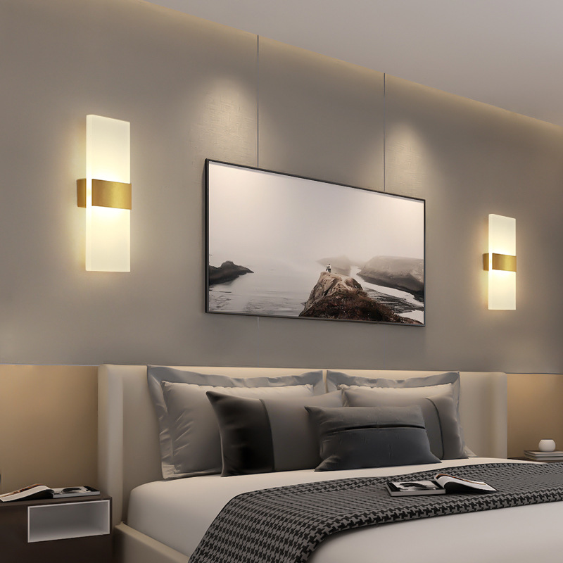 Lámpara de pared para sala de estar LED moderno y simple hotel dormitorio pasillo escalera entrada Zhongshan luz de lujo junto a la cama lámpara de pared