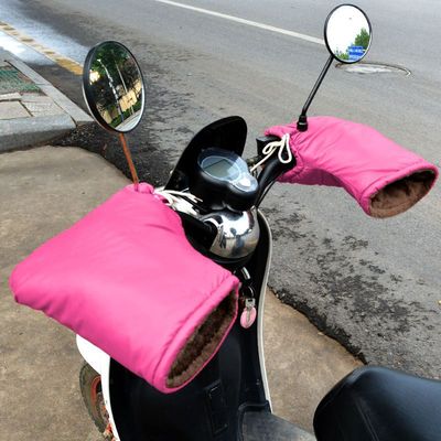 Electric vehicle glove winter Electric motorcycle Hand guard handle grip glove Battery Tram keep warm thickening shelter from the wind
