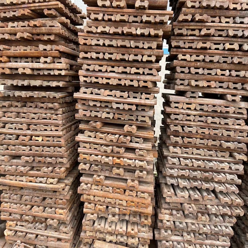 现货24轻轨夹板 道轨钢 夹板铁轨 轻轨 重轨鱼尾板 道轨配件