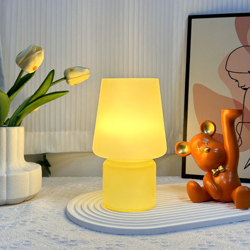 Lámpara de escritorio USB estilo americano, luz nocturna vintage para dormitorio, luz ambiental retro de cristal, adorno decorativo de lujo retro.